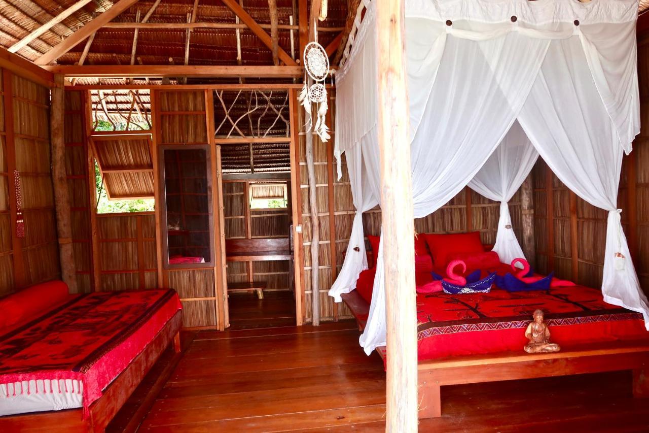 Tabari Dive Lodge Pulau Mansuar Exteriör bild